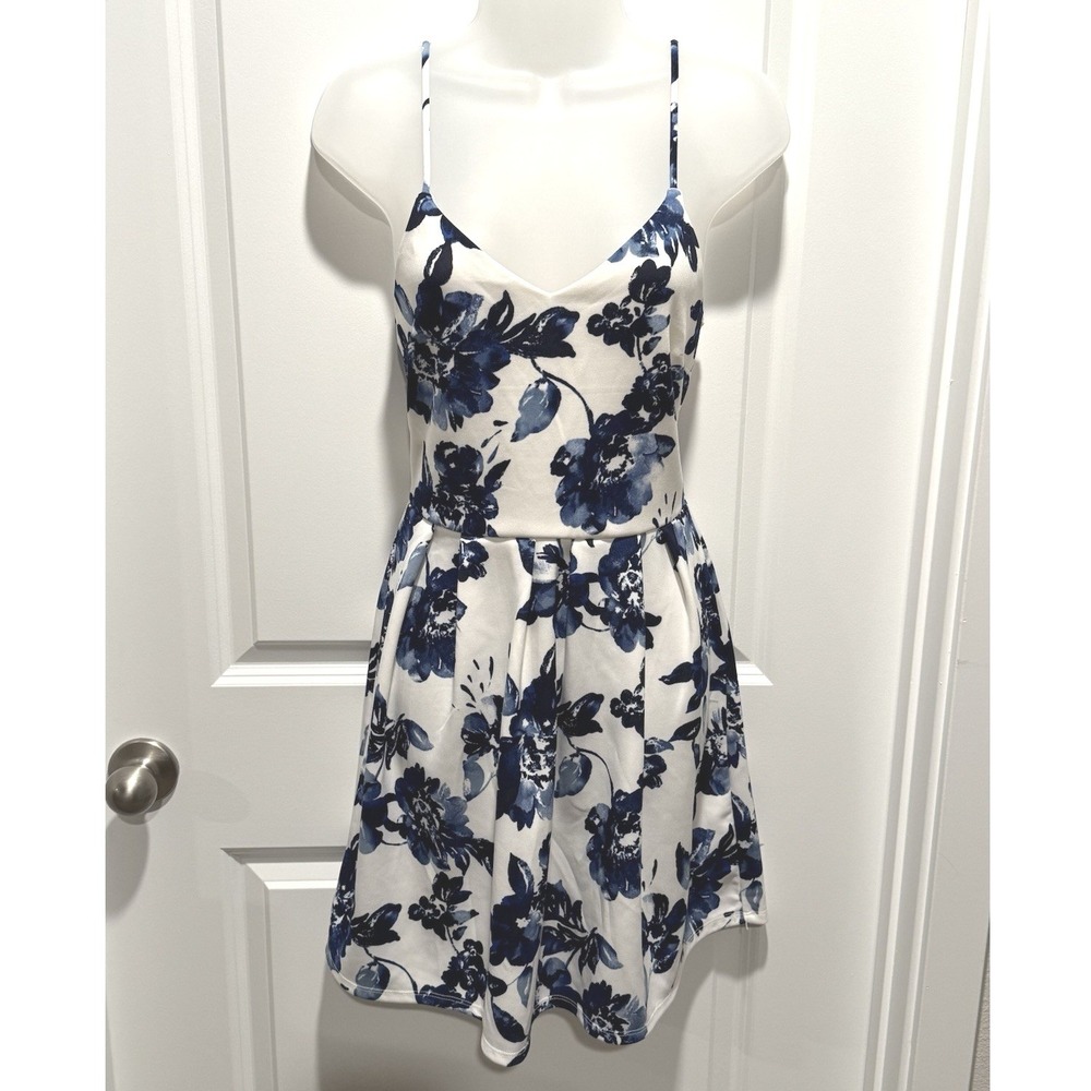 NWT Cottagecore Monteau Blue White Floral Fit Flare Dress Womens Large Garden L